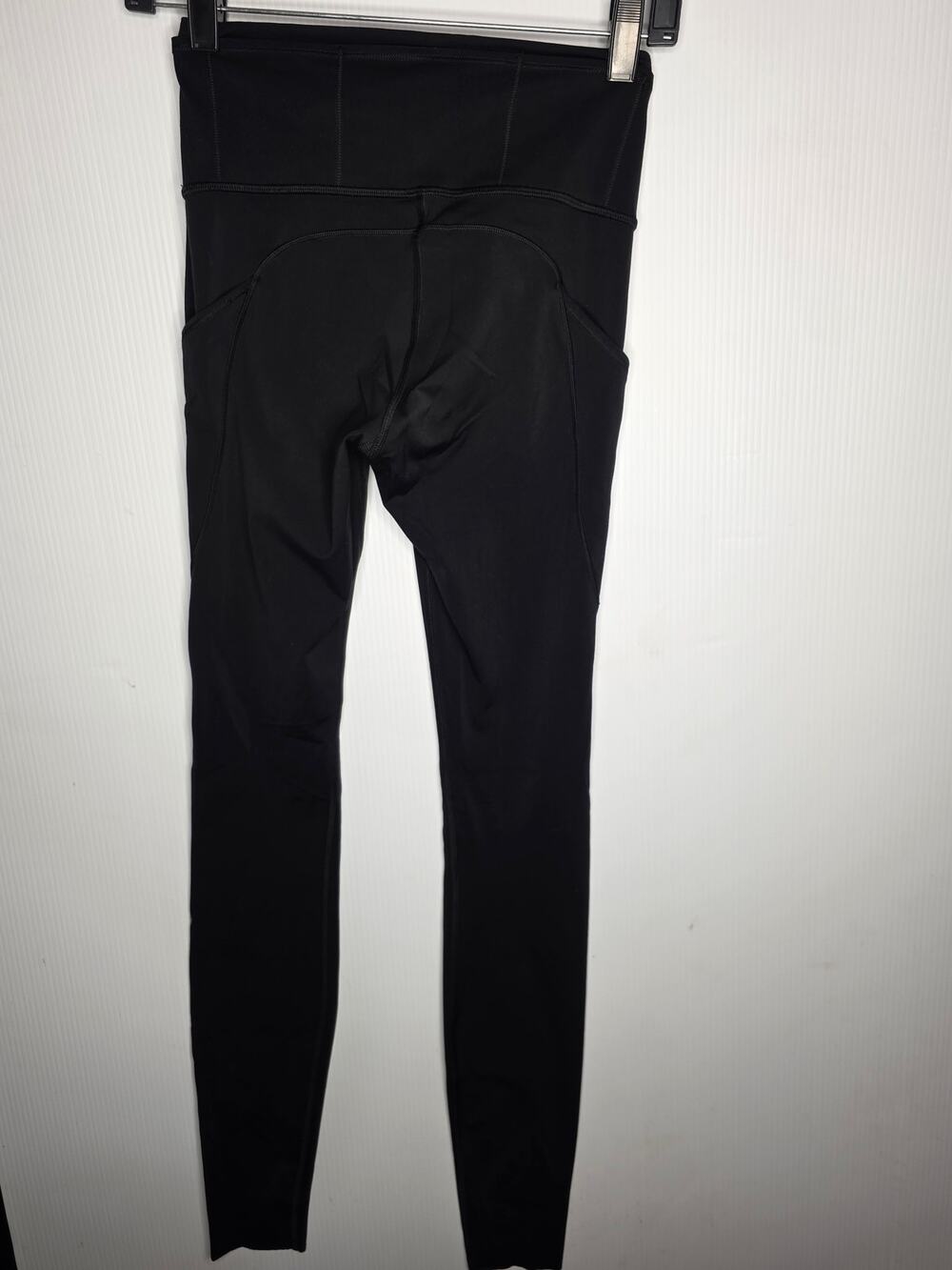 Lululemon Black High Rise Leggings Size 8 Athletic Performance Yoga Pants